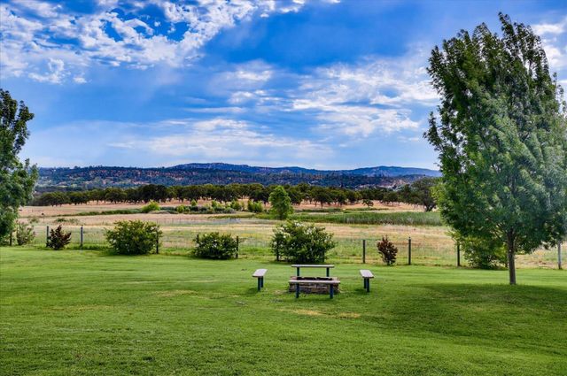 10203 Reedy Dr, Browns Valley, CA 95901