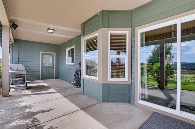 10203 Reedy Dr, Browns Valley, CA 95901