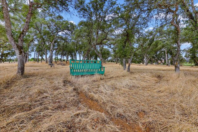 10203 Reedy Dr, Browns Valley, CA 95901