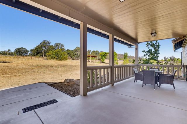 10203 Reedy Dr, Browns Valley, CA 95901