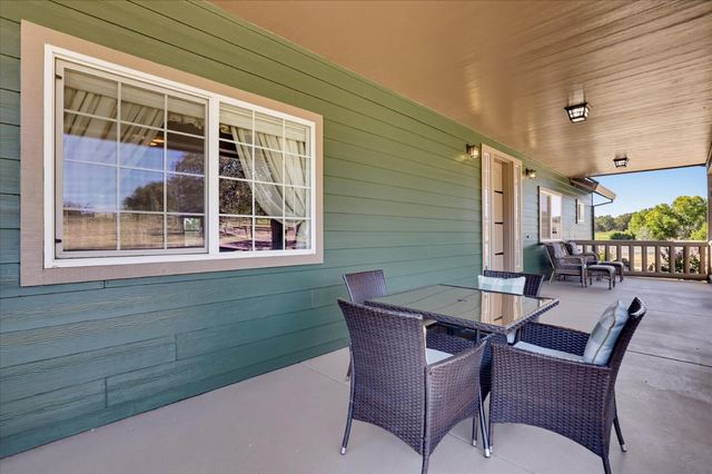 10203 Reedy Dr, Browns Valley, CA 95901