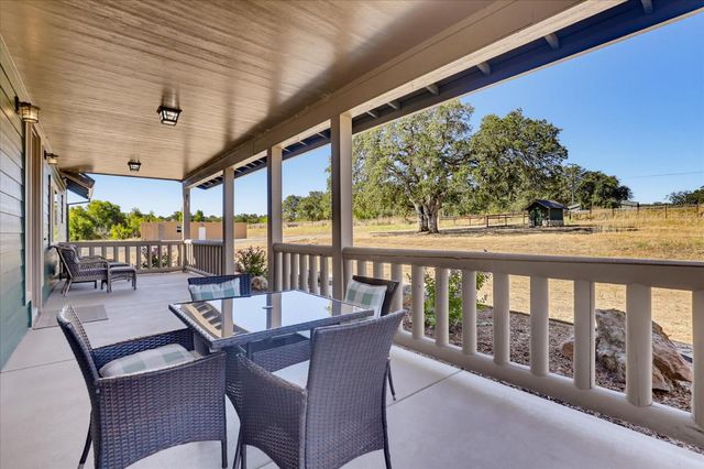 10203 Reedy Dr, Browns Valley, CA 95901