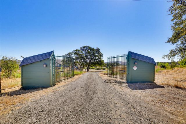 10203 Reedy Dr, Browns Valley, CA 95901