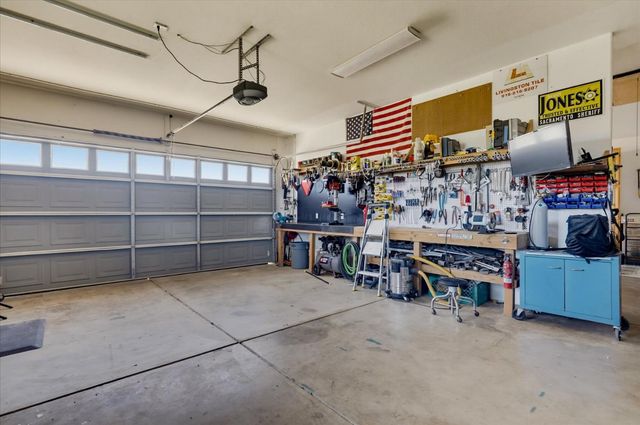 10203 Reedy Dr, Browns Valley, CA 95901