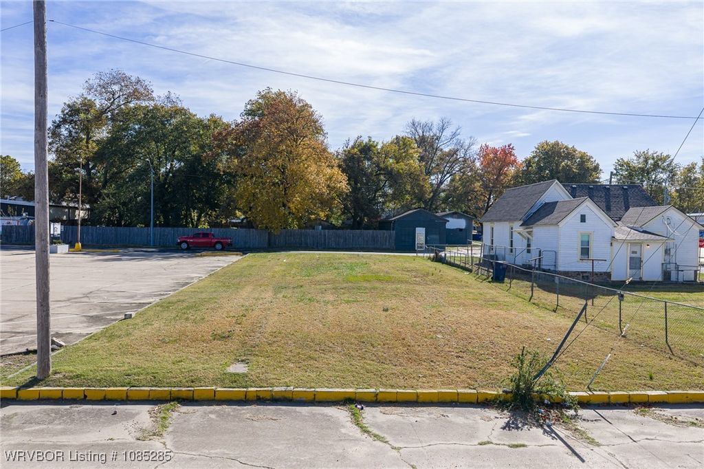 701 N 11th 1015 N G N 11th and G Street 701 N 11th 1015 N G N 11th and G Street