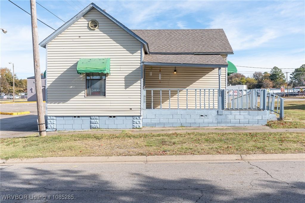 701 N 11th 1015 N G N 11th and G Street 701 N 11th 1015 N G N 11th and G Street