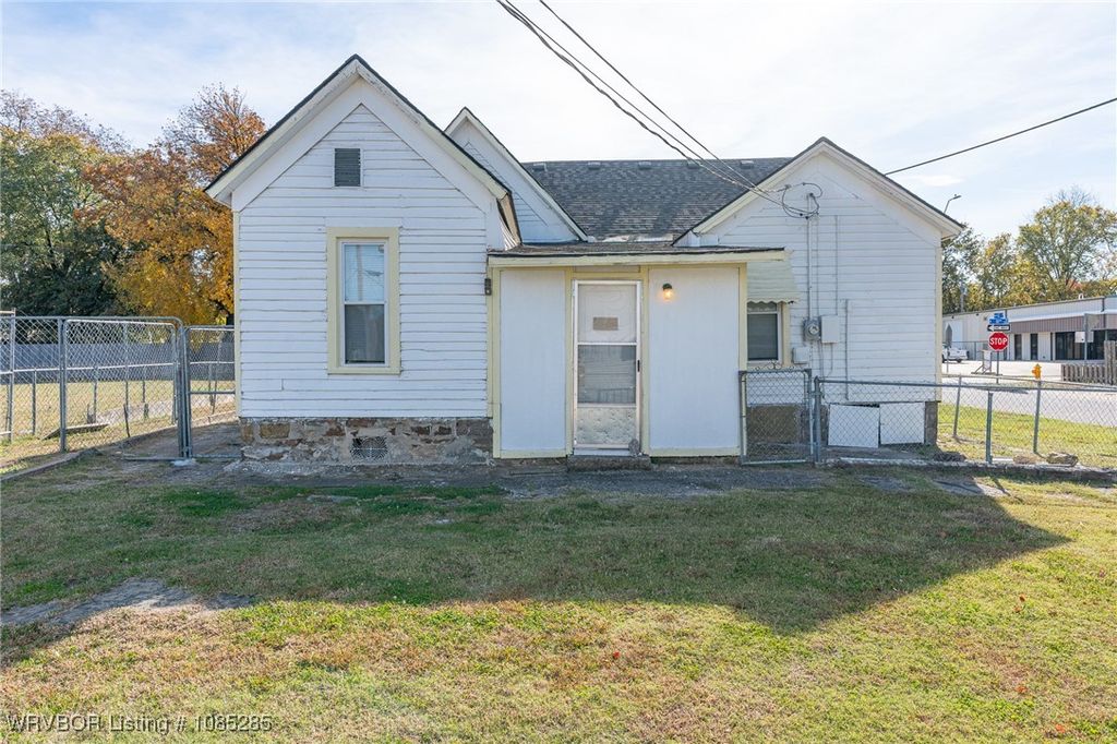 701 N 11th 1015 N G N 11th and G Street 701 N 11th 1015 N G N 11th and G Street
