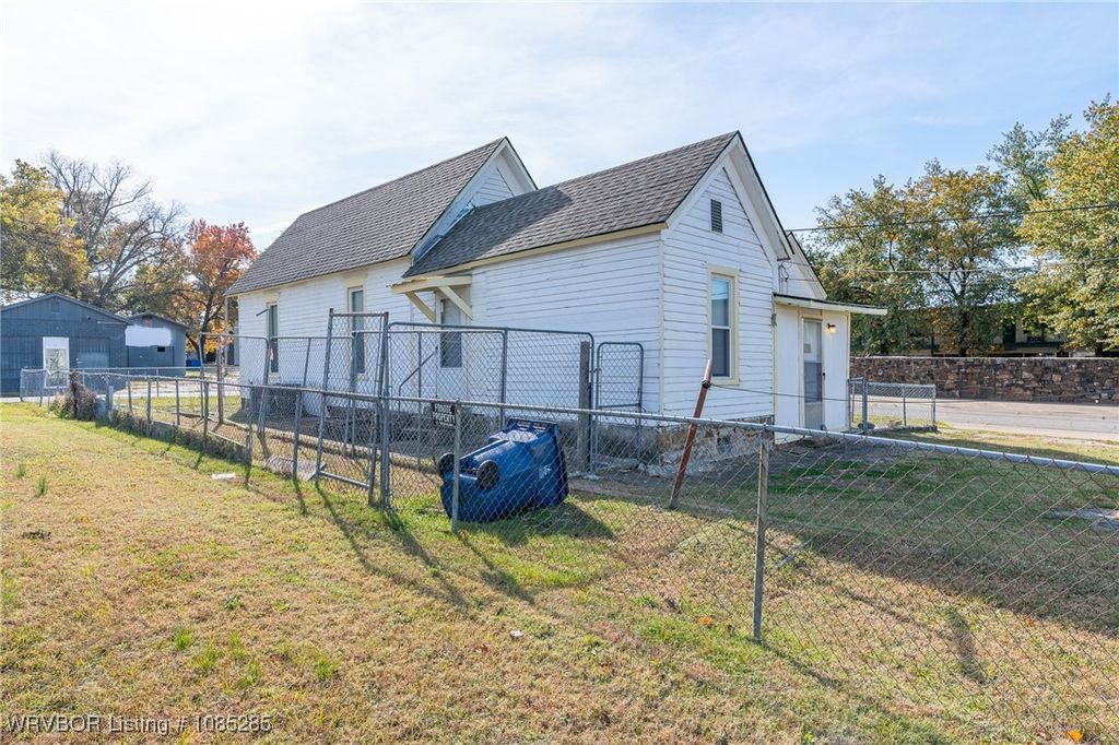 701 N 11th 1015 N G N 11th and G Street 701 N 11th 1015 N G N 11th and G Street