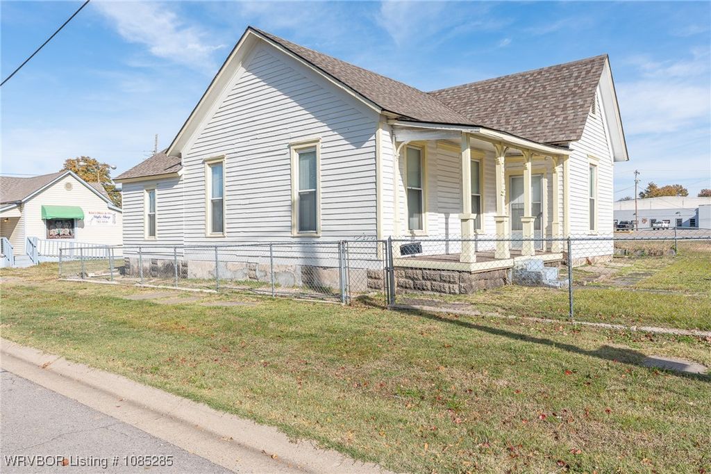 701 N 11th 1015 N G N 11th and G Street 701 N 11th 1015 N G N 11th and G Street