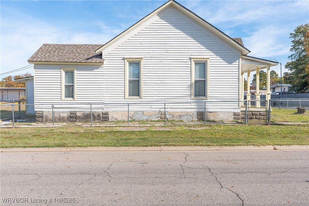 701 N 11th 1015 N G N 11th and G Street 701 N 11th 1015 N G N 11th and G Street