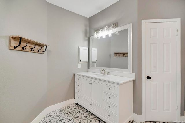 3022 Sable Xing, San Antonio, TX 78232