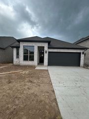 557 Raleigh DR, Georgetown, TX 78633