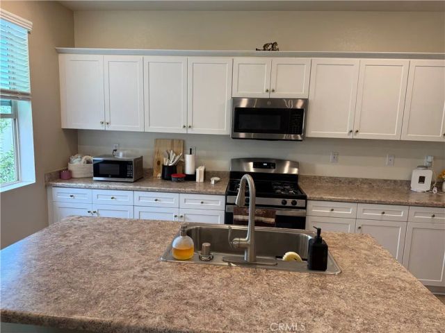 17119 Gray Pine Place, San Bernardino, CA 92407