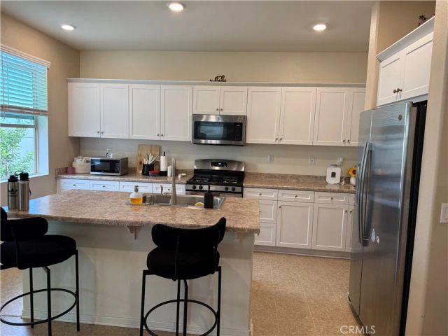 17119 Gray Pine Place, San Bernardino, CA 92407