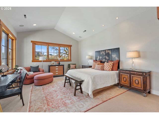 12790 S FIELDING Rd, Lake Oswego, OR 97034