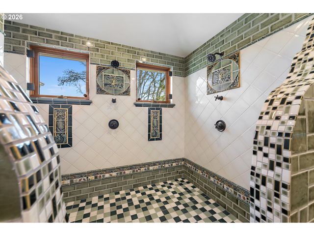 12790 S FIELDING Rd, Lake Oswego, OR 97034