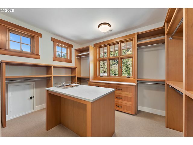 12790 S FIELDING Rd, Lake Oswego, OR 97034