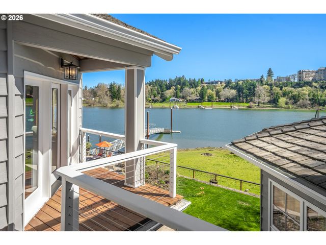 12790 S FIELDING Rd, Lake Oswego, OR 97034