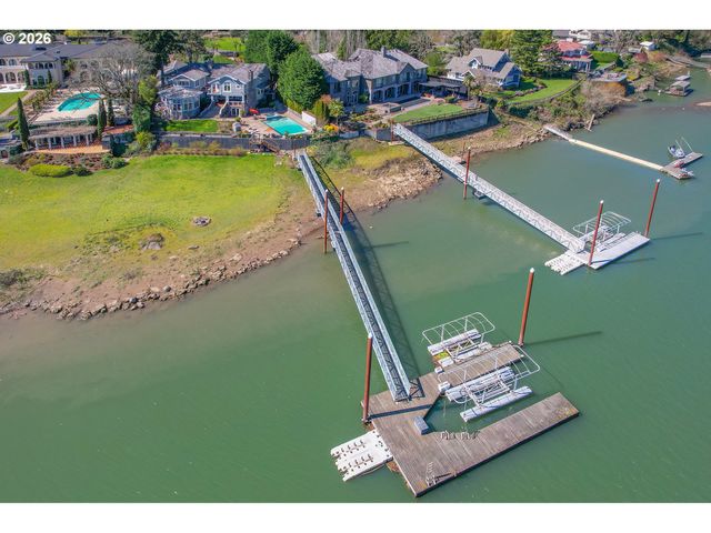 12790 S FIELDING Rd, Lake Oswego, OR 97034