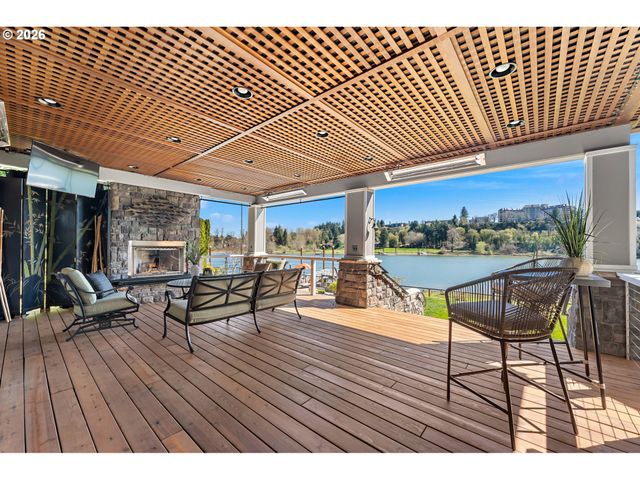 12790 S FIELDING Rd, Lake Oswego, OR 97034