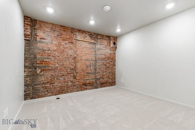 59 E Park Street 208, Butte, MT 59701