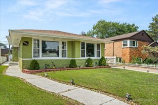 6840 N Keystone Avenue, Lincolnwood, IL 60712