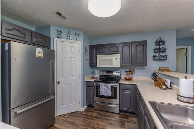 9827 Olde Park Drive, Tipp City, OH 45371