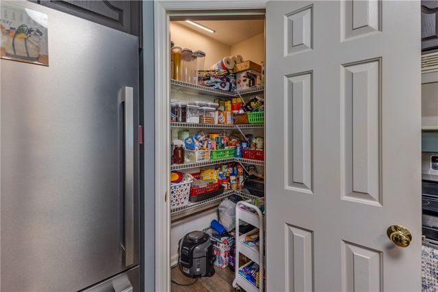 9827 Olde Park Drive, Tipp City, OH 45371