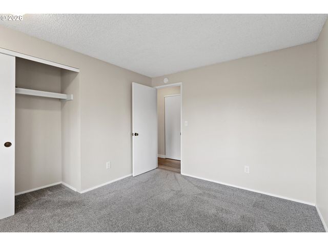 509 E PINEHURST Dr, Newberg, OR 97132