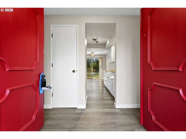 509 E PINEHURST Dr, Newberg, OR 97132