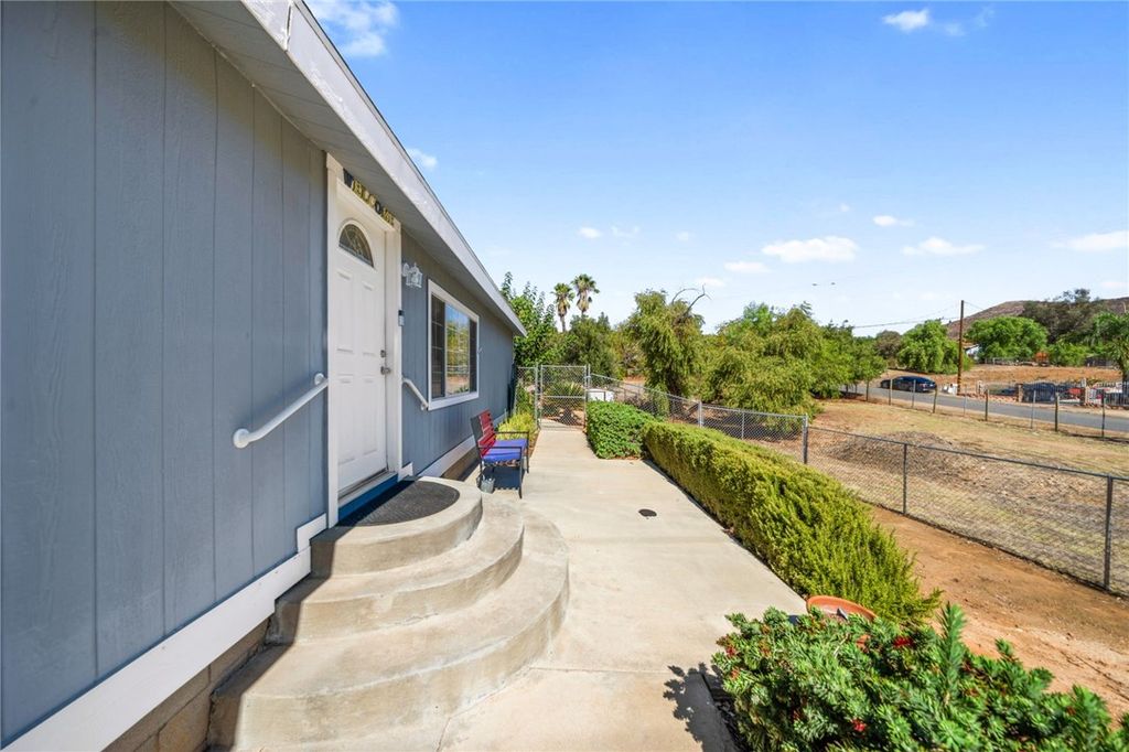 23938 San Jacinto, Canyon Lake, CA 92587 — photo 5