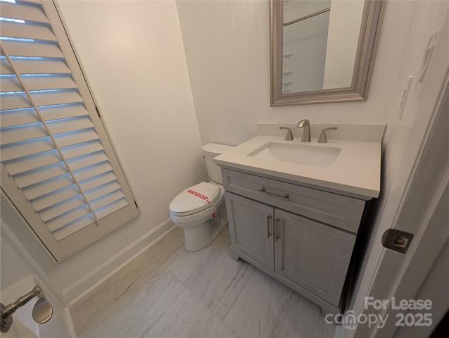 3023 Shallowood Lane, Charlotte, NC 28277