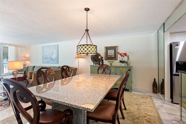 2900 GULF BOULEVARD 201, Belleair Beach, FL 33786