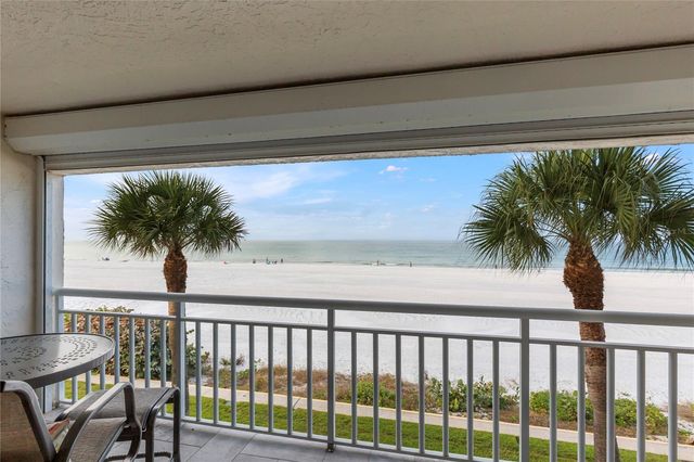 2900 GULF BOULEVARD 201, Belleair Beach, FL 33786