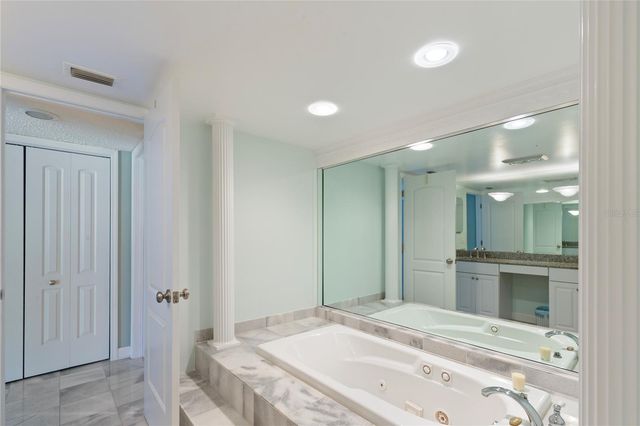 2900 GULF BOULEVARD 201, Belleair Beach, FL 33786