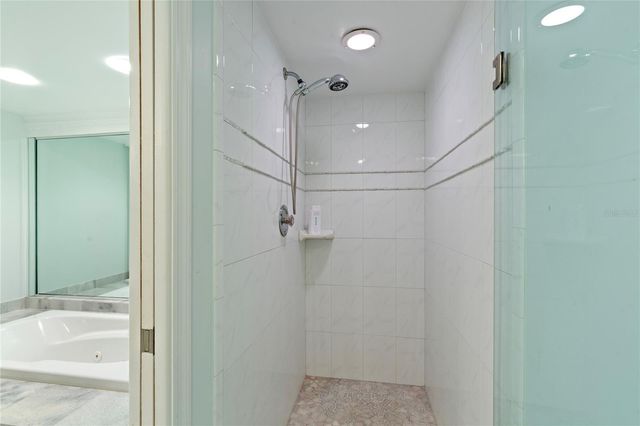 2900 GULF BOULEVARD 201, Belleair Beach, FL 33786