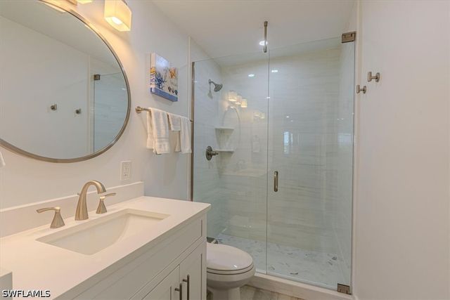 2100 Gulf Shore BLVD N 111, Naples, FL 34102