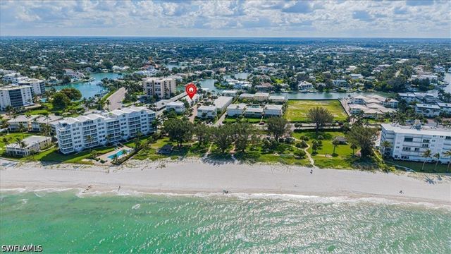 2100 Gulf Shore BLVD N 111, Naples, FL 34102