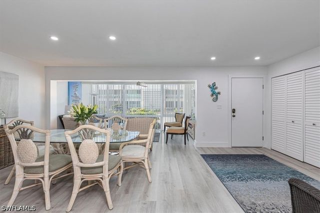 2100 Gulf Shore BLVD N 111, Naples, FL 34102