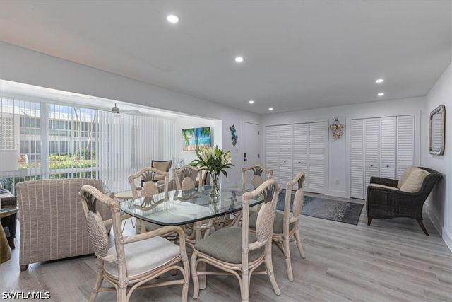 2100 Gulf Shore BLVD N 111, Naples, FL 34102