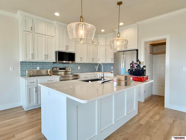 8511 Butterfly Court, Lincoln, NE 68526