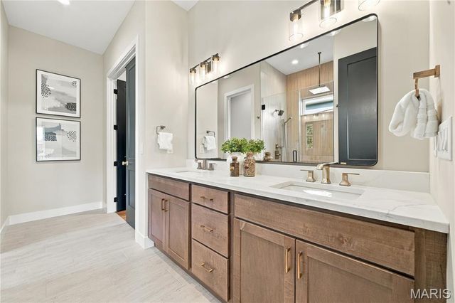 9609 Ashmont Drive, St Louis, MO 63132