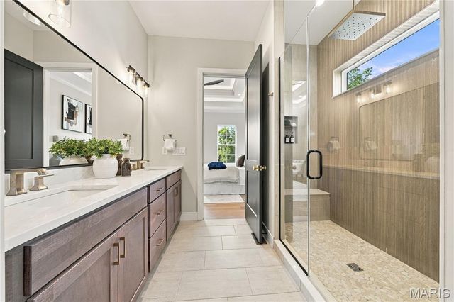 9609 Ashmont Drive, St Louis, MO 63132