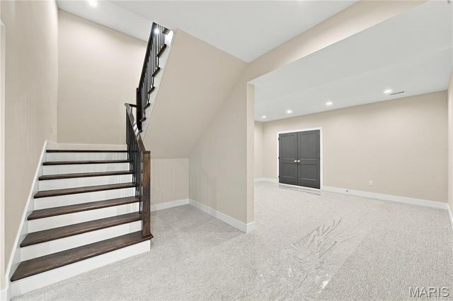 9609 Ashmont Drive, St Louis, MO 63132