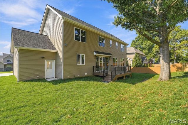 9609 Ashmont Drive, St Louis, MO 63132