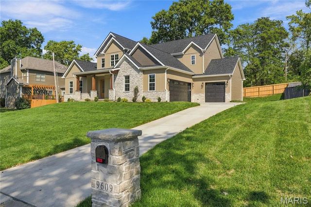 9609 Ashmont Drive, St Louis, MO 63132