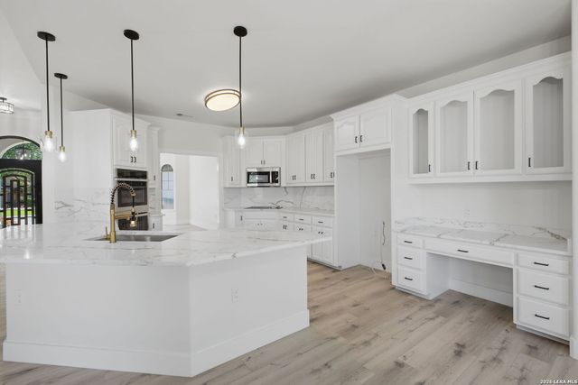1178 Loma Verde, New Braunfels, TX 78130