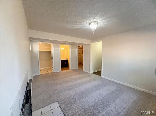 926 Wisdom Lane, Pacific, MO 63069