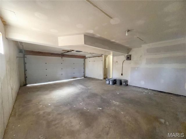 926 Wisdom Lane, Pacific, MO 63069