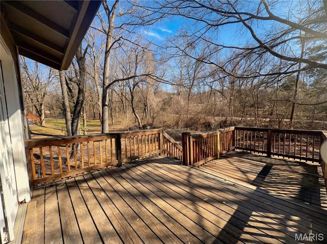 926 Wisdom Lane, Pacific, MO 63069